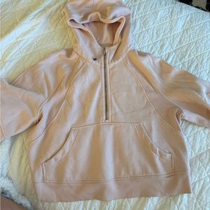Lululemon half zip Scuba M/L light pink